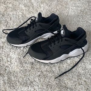Nike huarache women’s